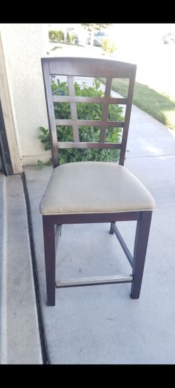 3 Barstools