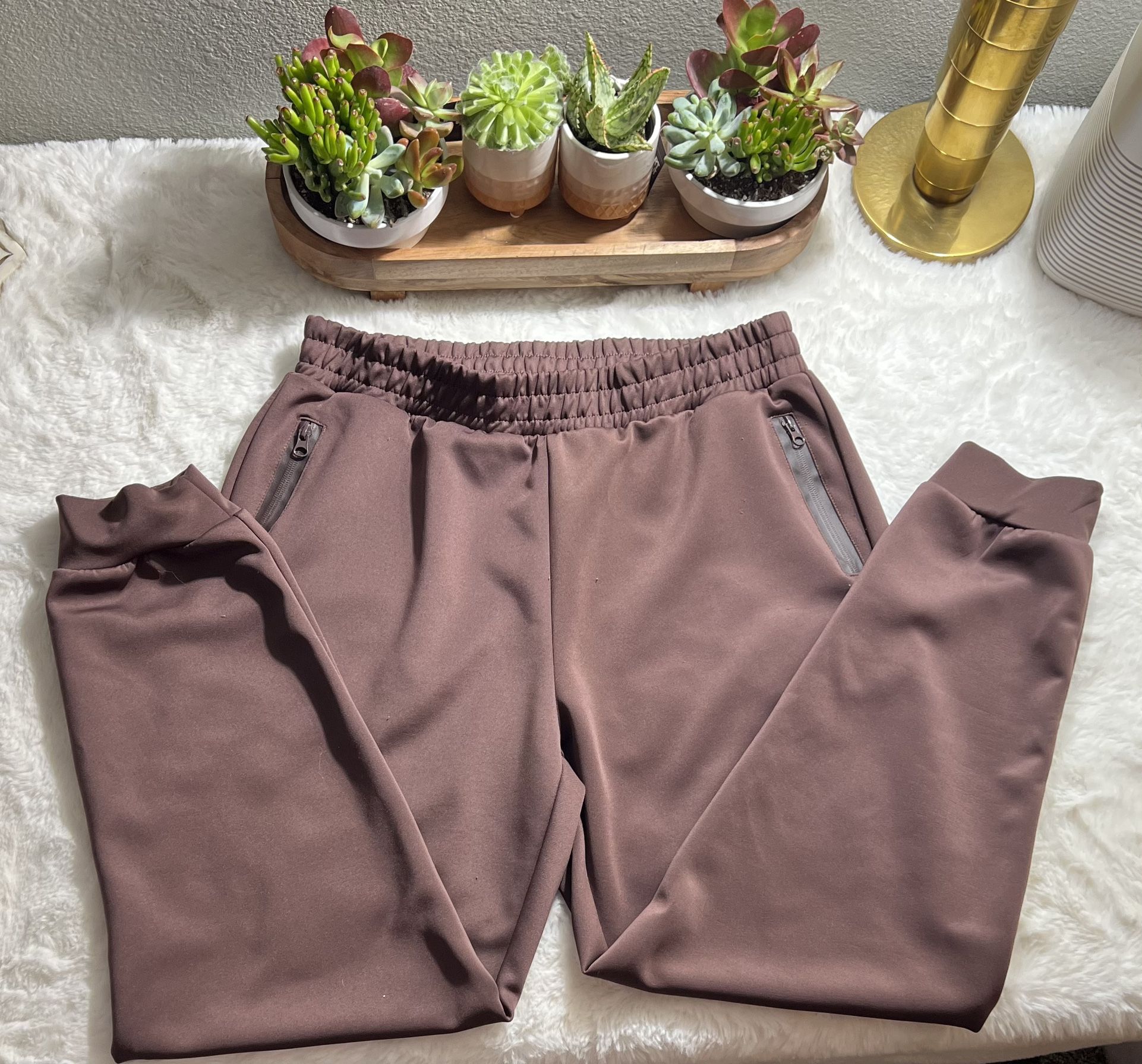 Laundry by Shelli Segal Jogger Pants - Sz XL - Dark Mauve Brown for Sale in  Aurora, CO - OfferUp