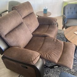 Brown Double-Recliner Loveseat