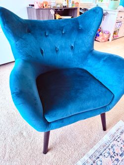 Teal Velvet Tufted Accent Chair