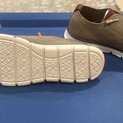 Beige casual shoes