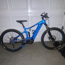 Giant Stance Full Suspension E-Bike (Sapphire)
