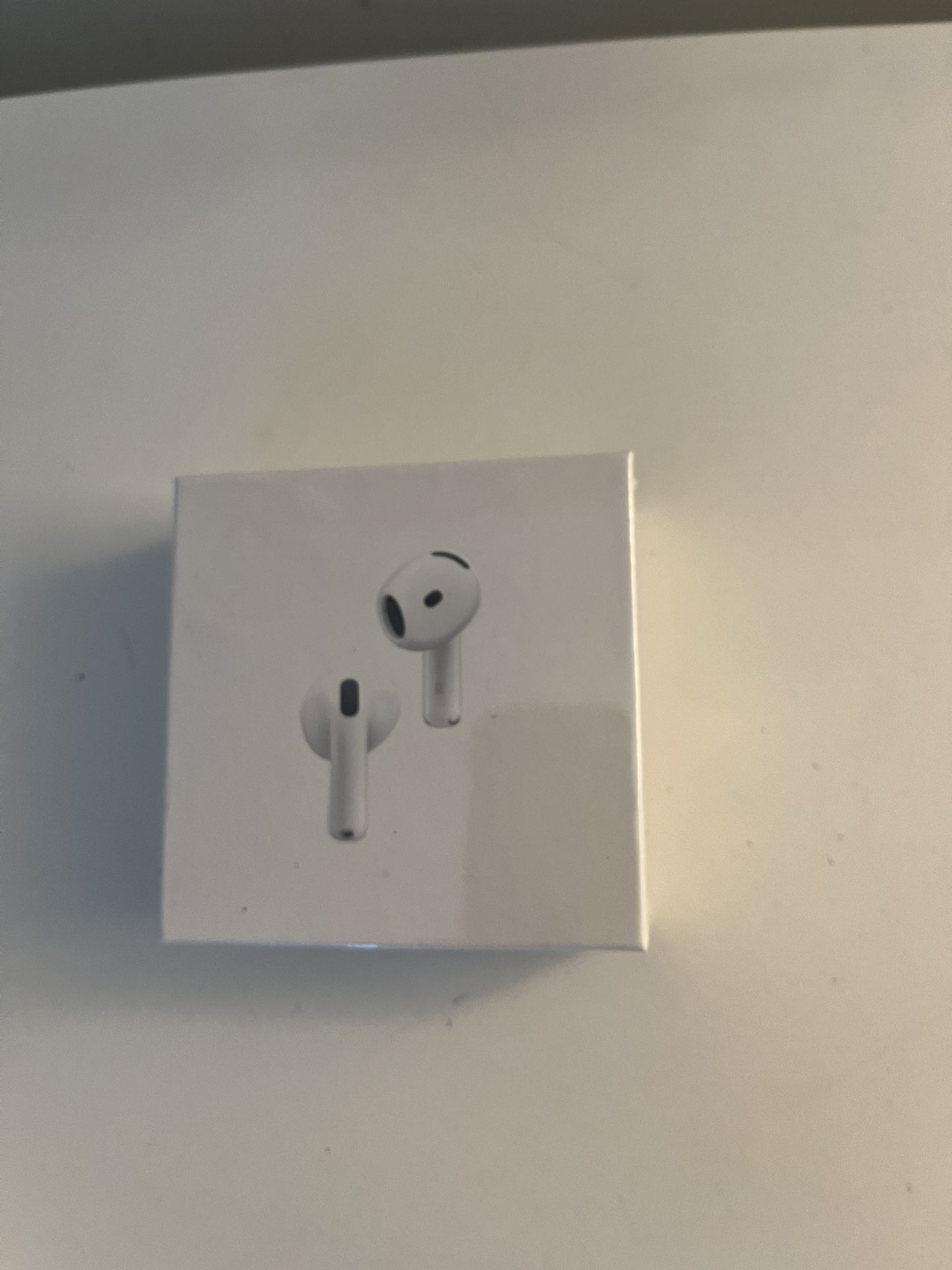 AirPods 4