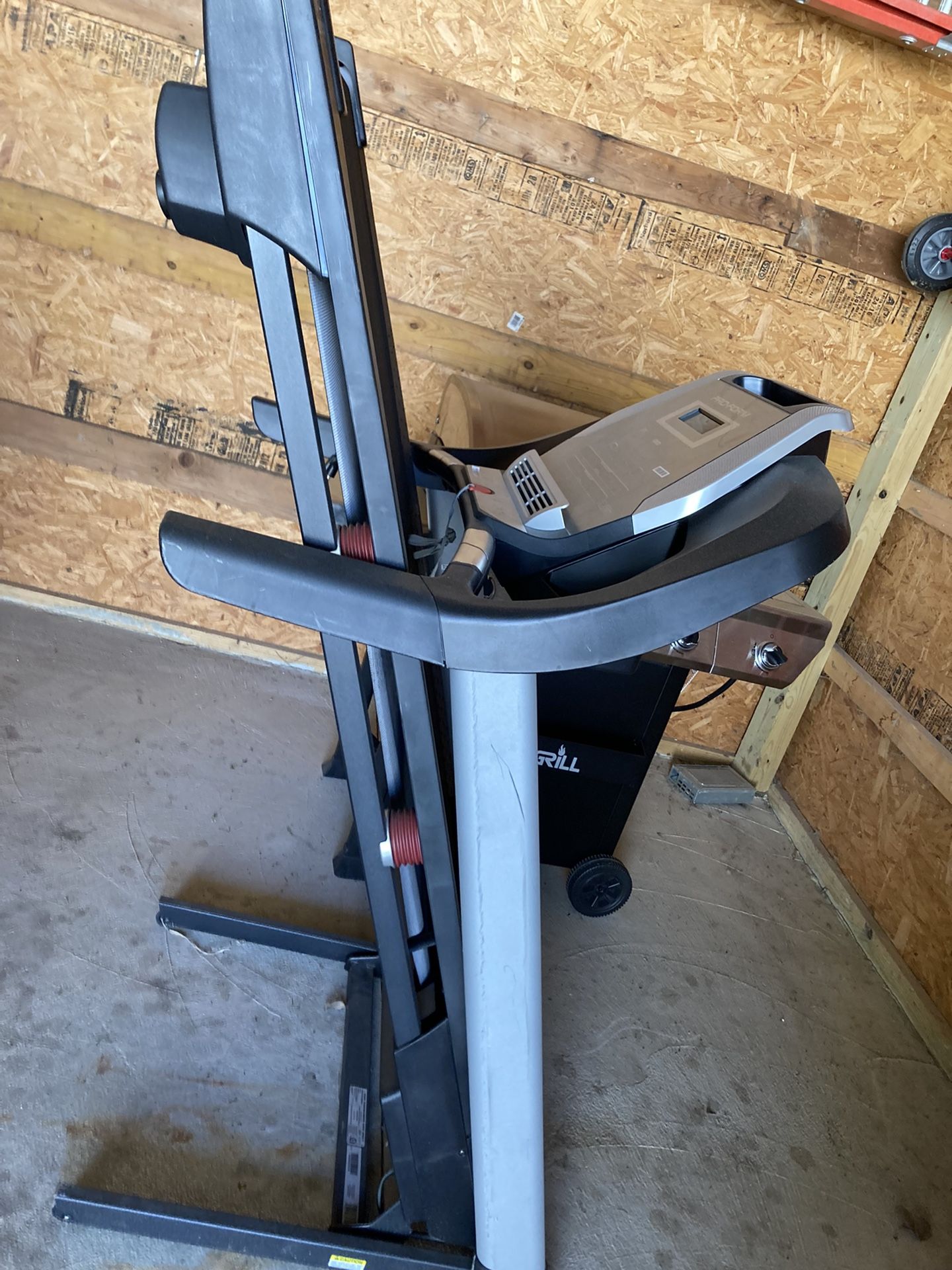Treadmill Heavy Duty… Pro Form
