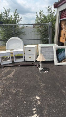 Wicker bedroom set