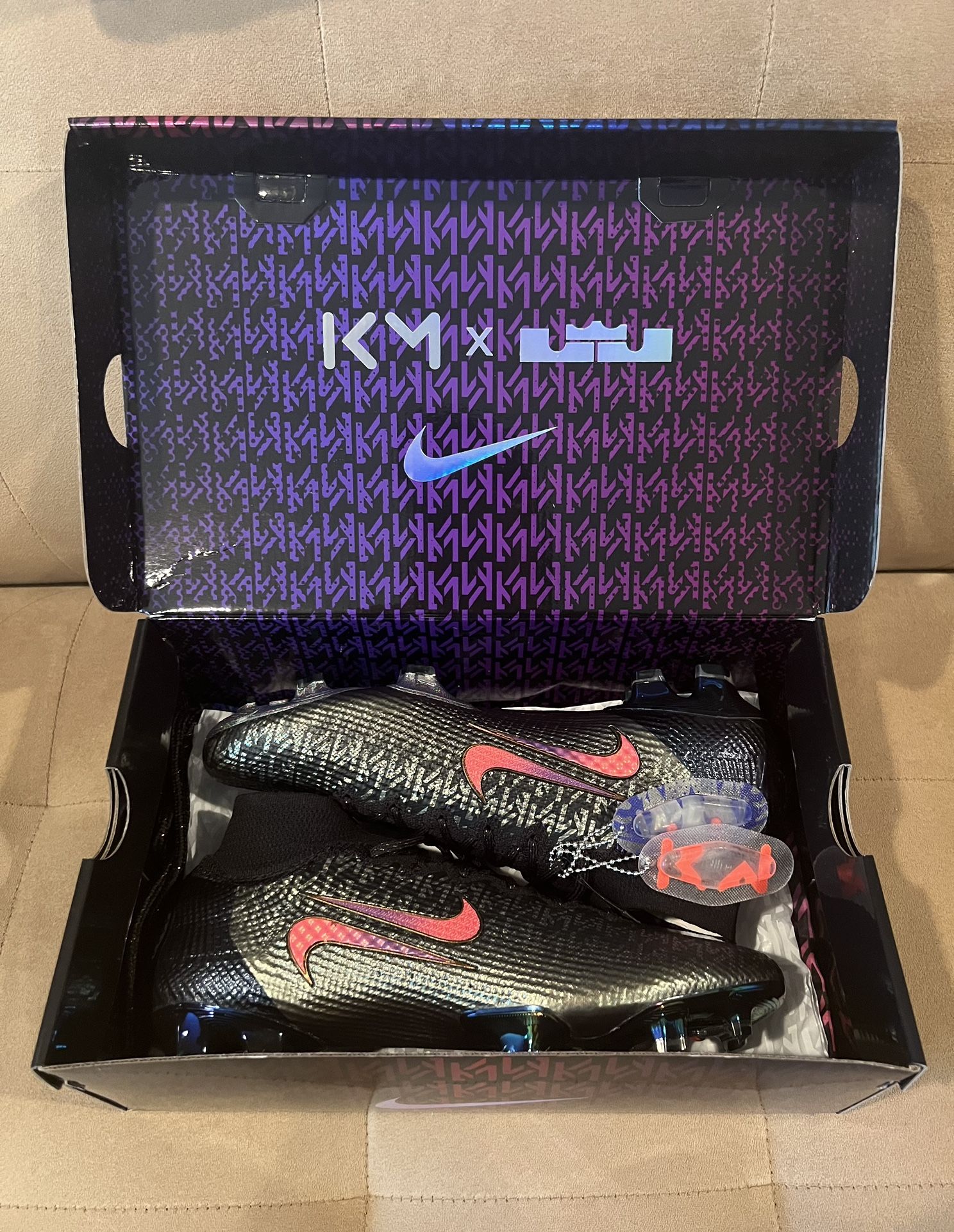 Kylian Mbappe x LeBron Chosen 2 Nike Superfly 7 Elite SE FG