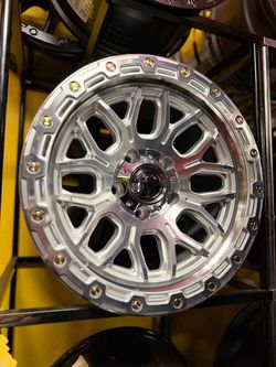 17x9” FUEL WHEELS “FC881 SURGE”