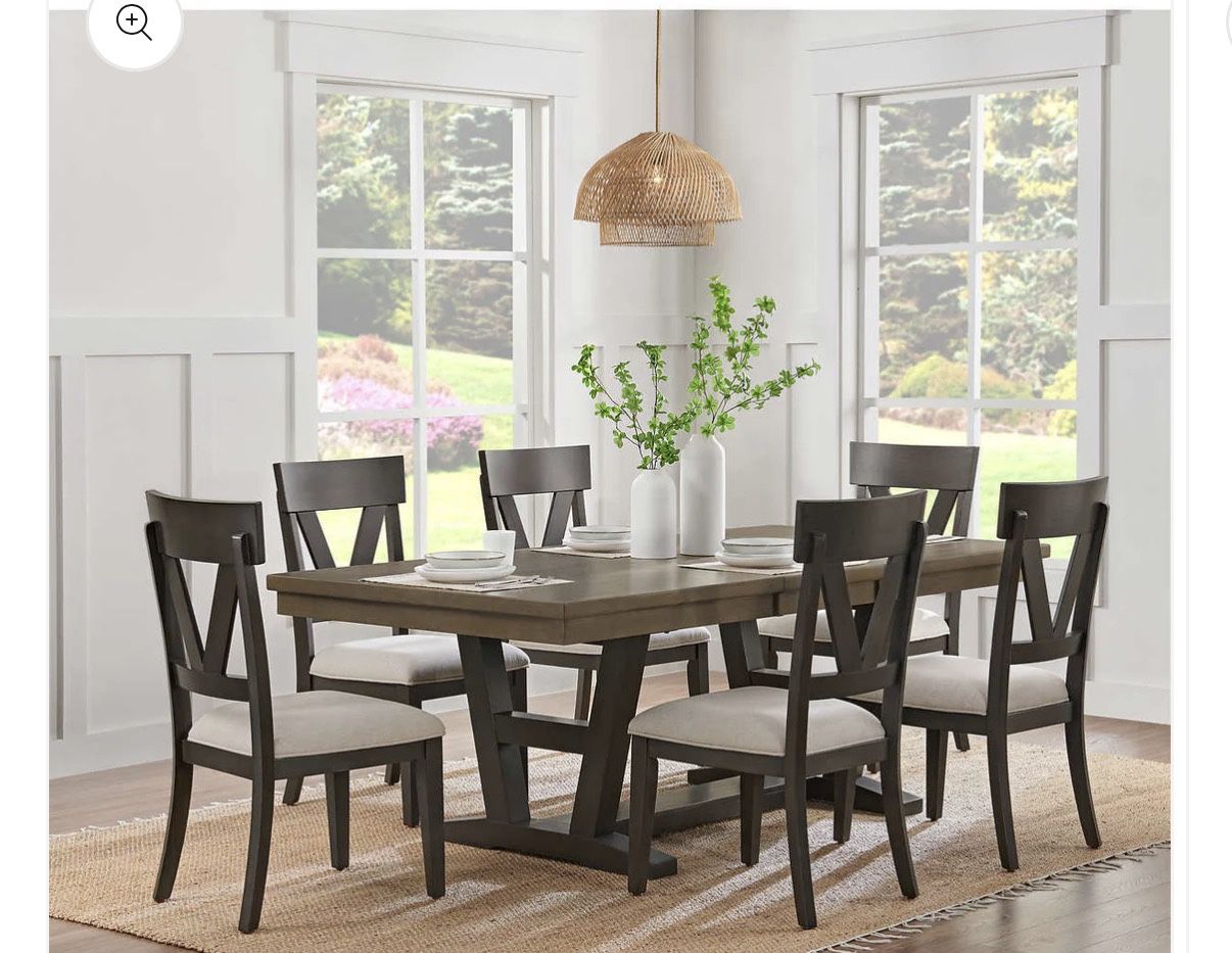 Findley 7-piece Dining Set