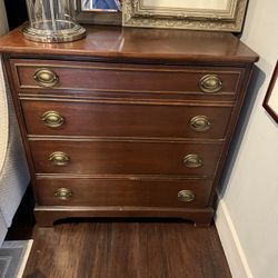Four Drawer Chest/Bedside Table/ Night Stand /Dresser 