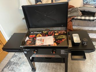 BRAND NEW BLACKSTONE GRIDDLE 28" DUAL BURNER