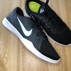 Nike Women’s Training Shoes 6.5 Black 