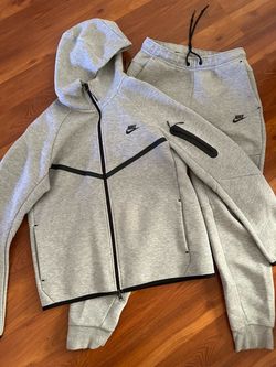 Nike tech set