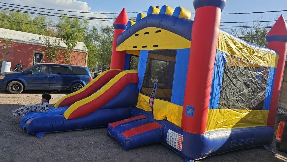 Jumping Castle 4rnt