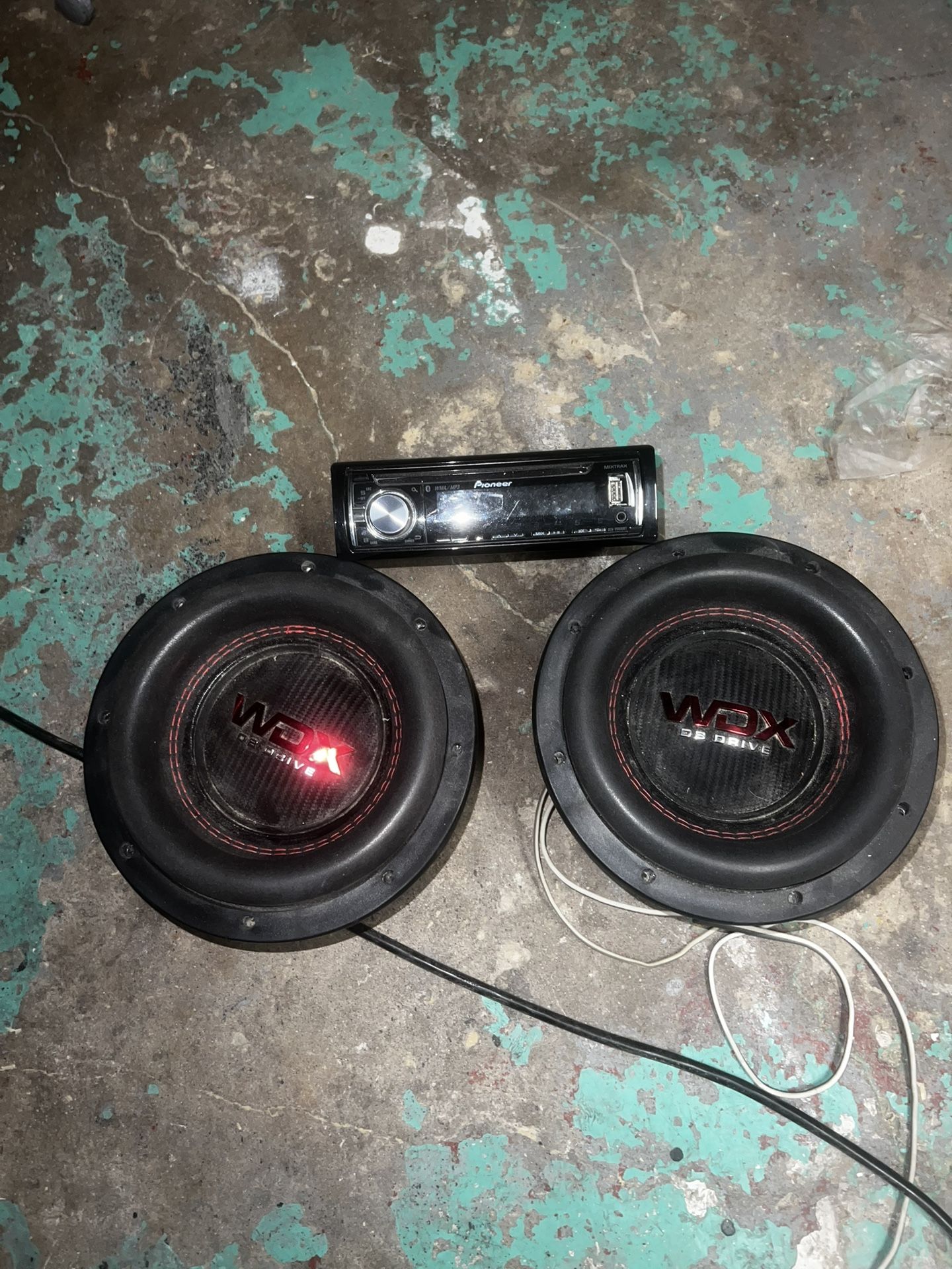WDX Subwoofers and pioneer stereo
