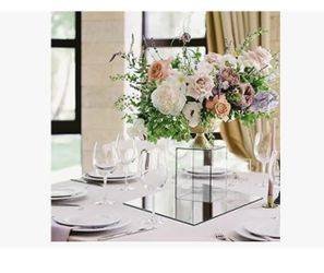 24 mirrors to decorate tables at events