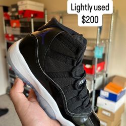 Jordan 11 Space Jam Size 5y/6.5W