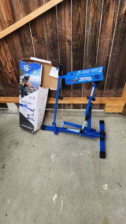 Louisville Slugger Blue Flame Pitching Machine