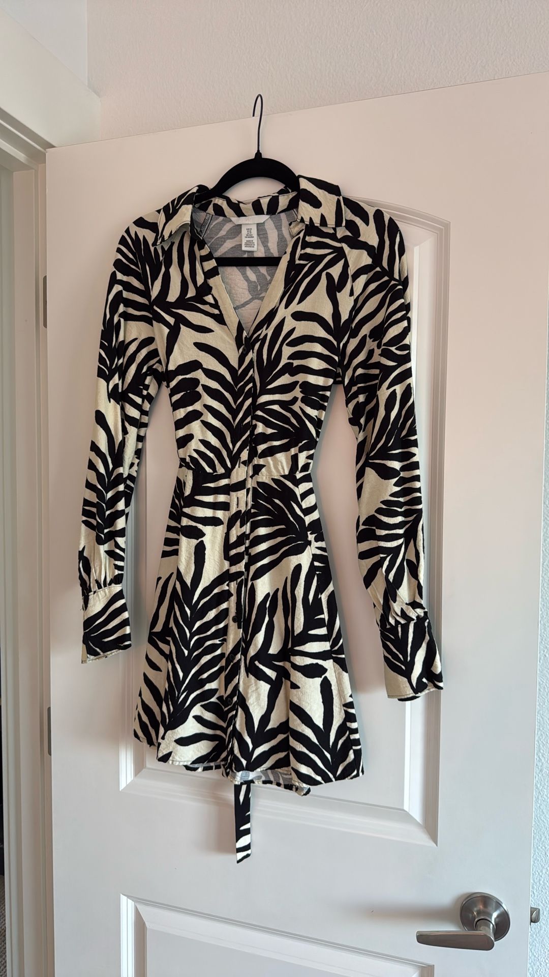 black and white palm DRESS