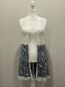 Lace Floral Open-Front Vest Cardigan