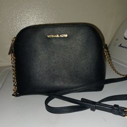**BRAND NEW** MICHAEL KORS TRAVEL JET BLACK CROSSBODY
