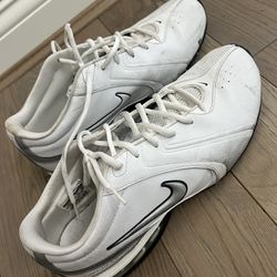 Nike Reax Men’s Size 11 Athletic Shoes! 