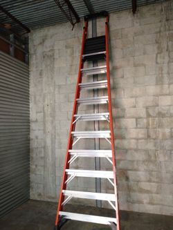 Werner Fiberglass Ladder 16"tall. Like new.