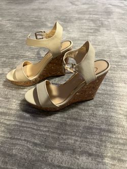 cream-colored Jessica Simpson Cristabel wedge sandals size 5.5