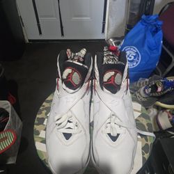Nike Air Jordan 8 Retro
Bugs Bunny (2013) Men's Size 9.5 Or Women's Size 11 Excellent Condition 