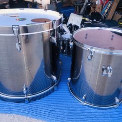 Pearl Drum Set 