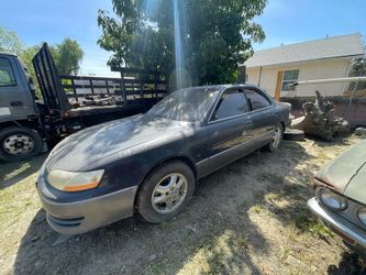 300 lexus  1993