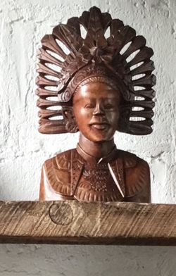 Hand Carved Wooden Sculpture Bust Statute 