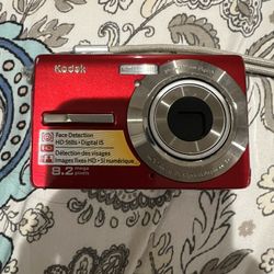Kodak 8.2 Mega Local Digital Camera