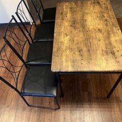 Dining Table With Four Chairs 