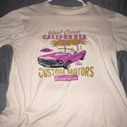 Women’s or juniors graphic tshirt