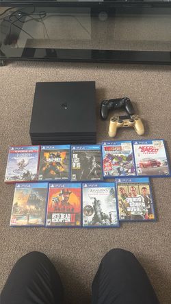 🎮 PlayStation 4 Bundle – Excellent Condition – Ready to Play! 🎮 - $150