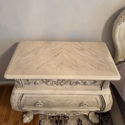Royal Queen Bed Set