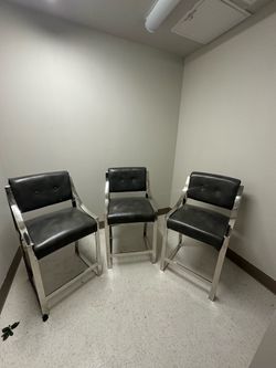 Bar stool (3) all for 100$