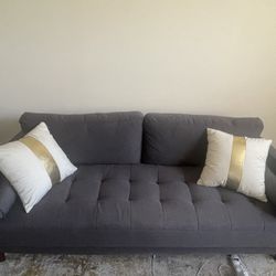 75 Inch Loveseat Plus Accent Pillows