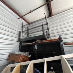 Storage Unit Cleanout 