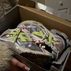 Men Balenciaga Runners 