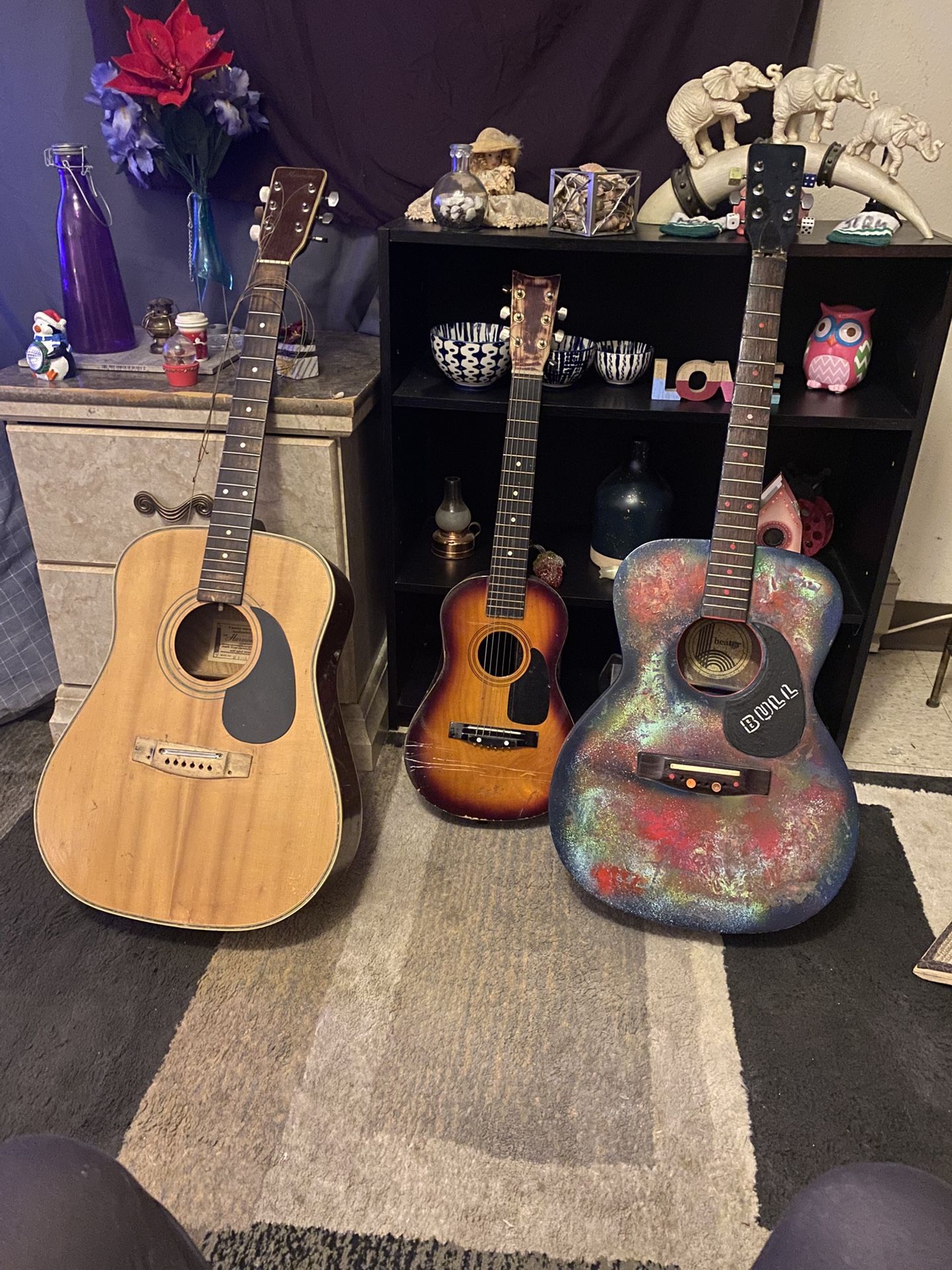 Guitar’s Need Repairs , Strings Etc ( Many Pic’s 