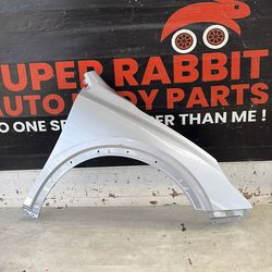 2020 Outback Fender passenger GREAT SHAPE 2022