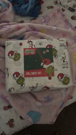 Full size grinch bed sheets NEW