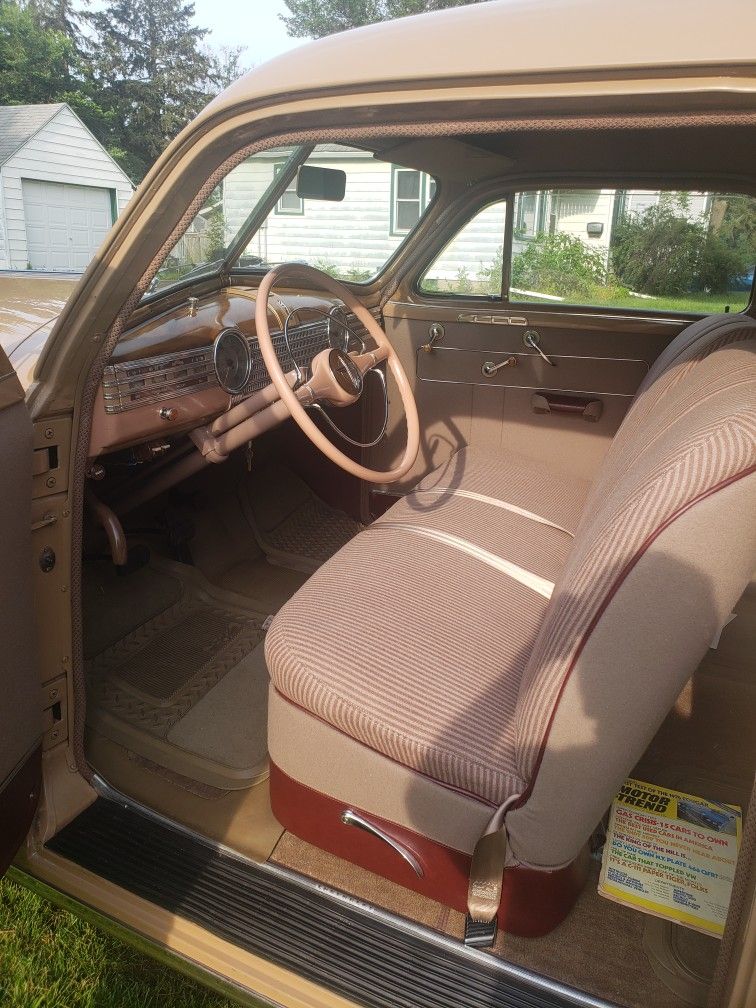 1941 Chevy Special Deluxe 2dr Sedan
