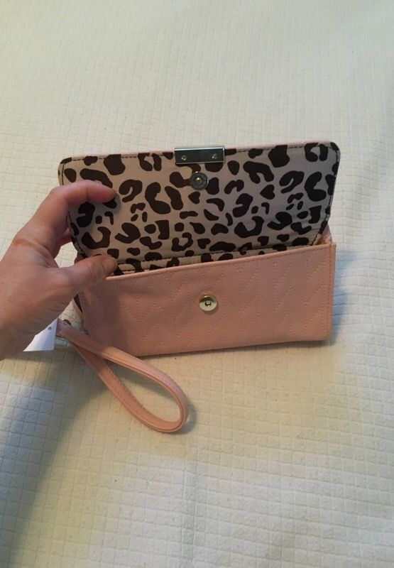 Jessica Simpson Clutch