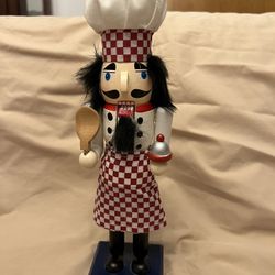 Baking/Pizza Chef 10" Nutcracker with Baking Spoon & Serving Dish