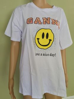 T-Shirt Women Size L New Condition