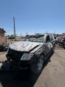 2008 Nissan Pathfinder 2WD v6 SE for parts