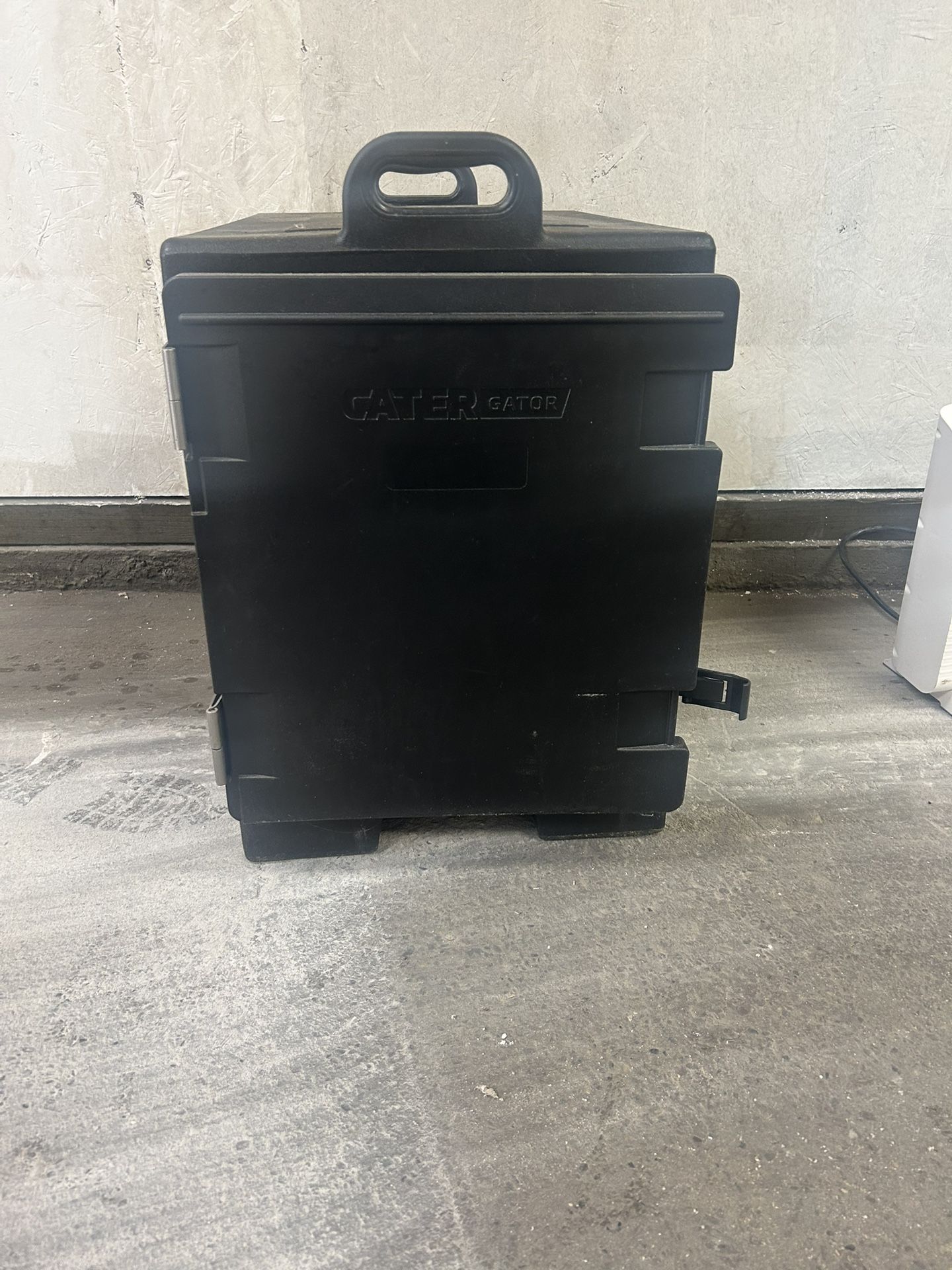 Catergator Hot Box