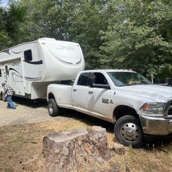 5th Wheel Tows 